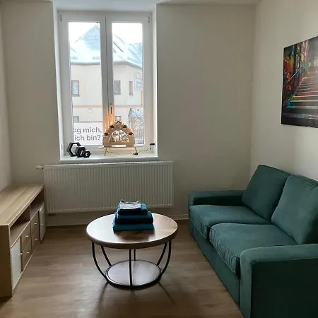 Kaiserlich Schlafen In Der Alten Post Oelsnitz (Erzgebirge)