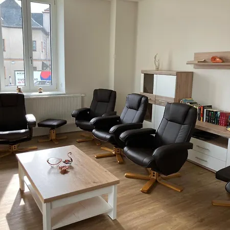 Apartment Kaiserlich Schlafen In Der Alten Post Oelsnitz (Erzgebirge)